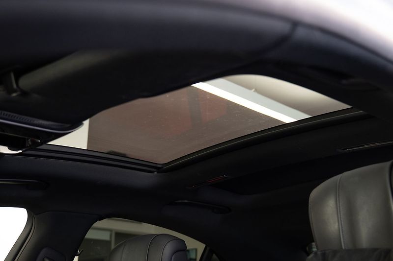 Mercedes-Benz Třídy S d Long 4MATIC - fotka 27 z 31