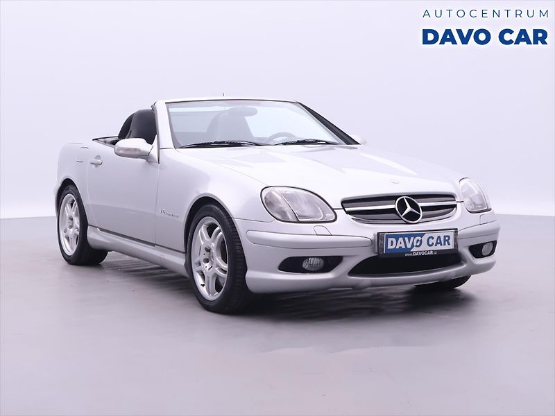 Mercedes-Benz SLK 3,2 32AMG 260kW AT 66tkm DPH - fotka 9 z 34
