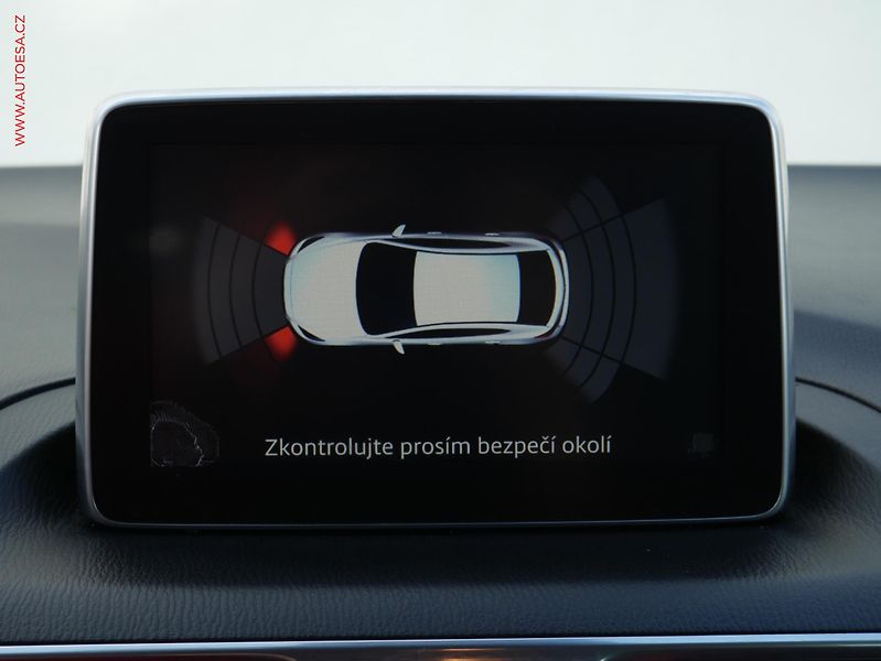 Mazda 3 (2014) 2.0 i, AC, navi, park.asist - fotka 14 z 17