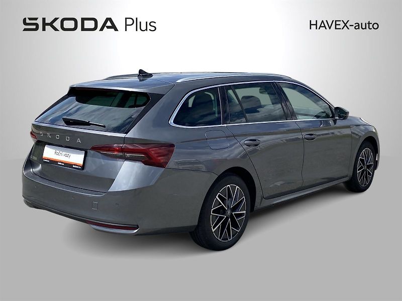 Škoda Octavia (2025) Combi 1.5 TSI Top Selection - fotka 2 z 36
