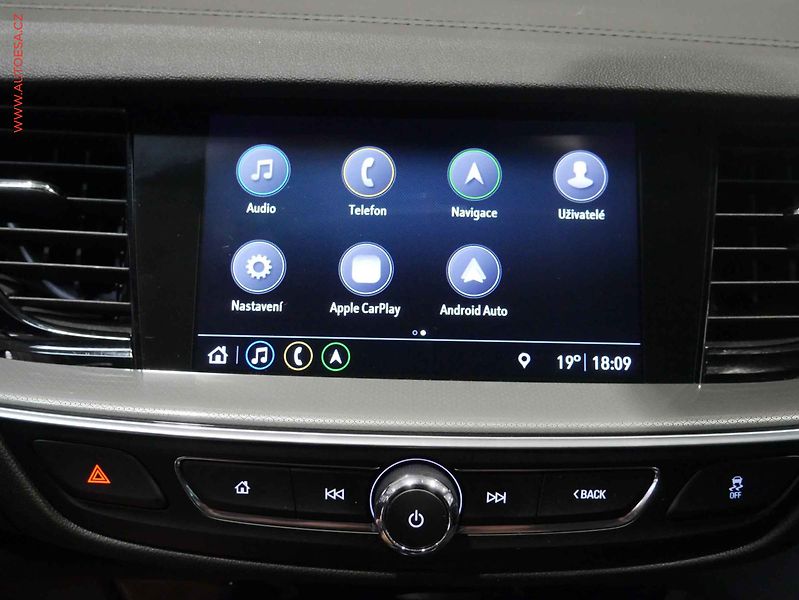 Opel Insignia (2019) 2.0 CDTI, 1.maj, AC, navi - fotka 15 z 19