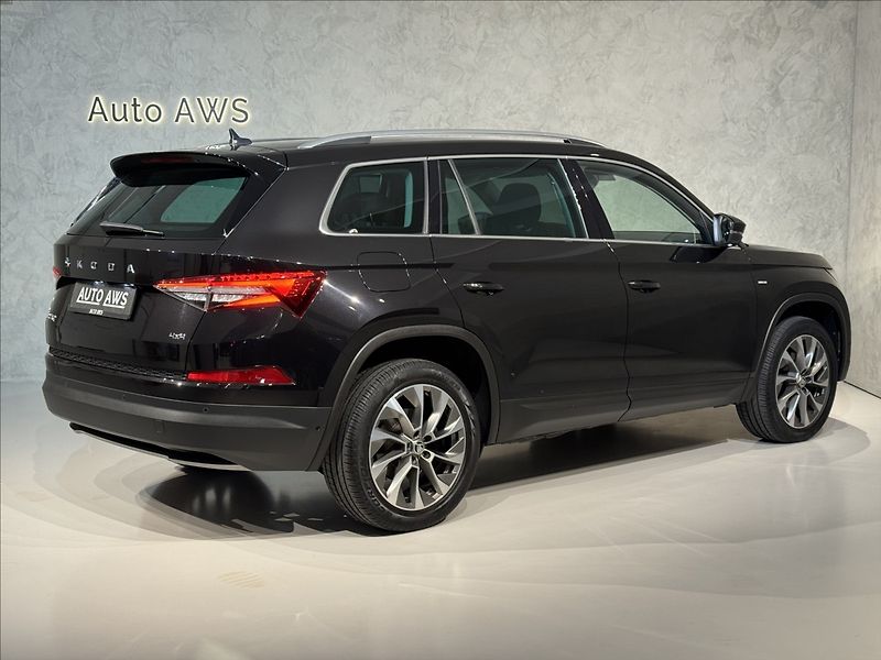 Škoda Kodiaq 2,0 TDi  DSG 4x4 Clever Assist - fotka 8 z 48