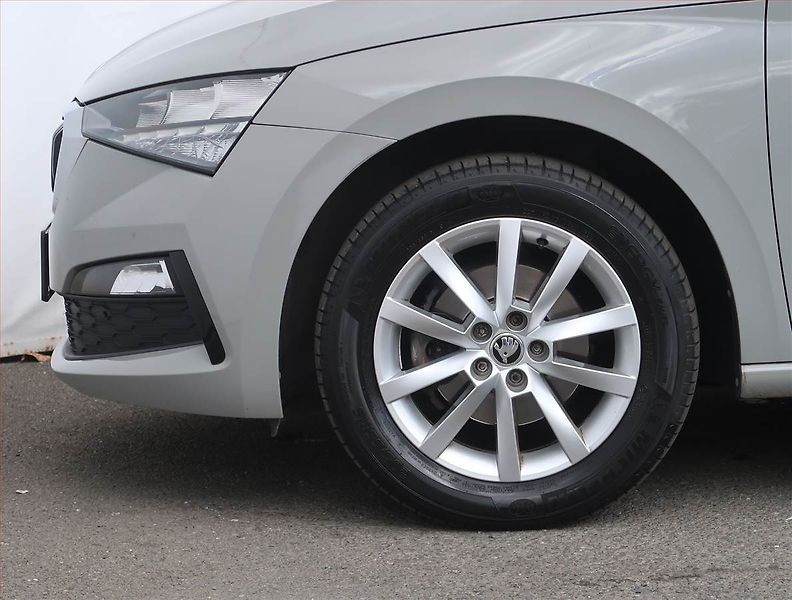 Škoda Scala (2021) Ambition 1.0 TSI, Serv.kniha - fotka 14 z 18