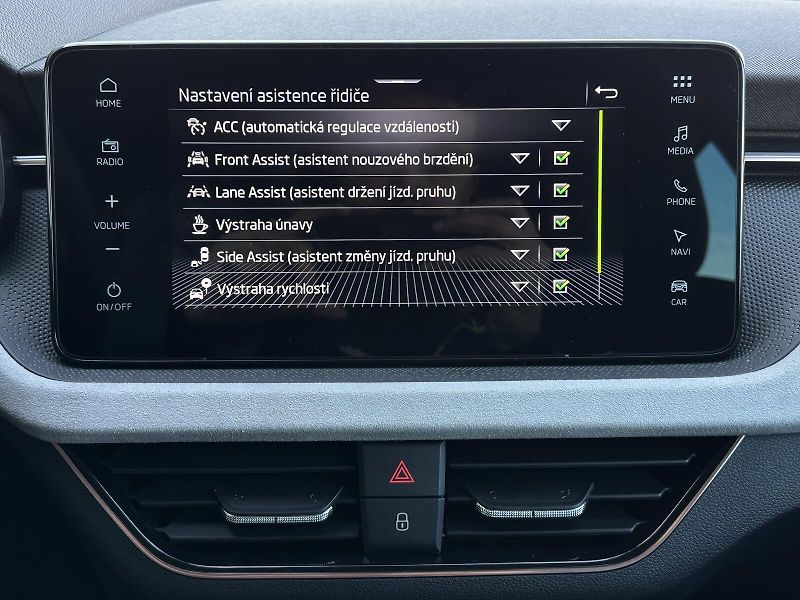 Škoda Kamiq 1.5TSi DSG 150PS LED V.Cockpit - fotka 30 z 46