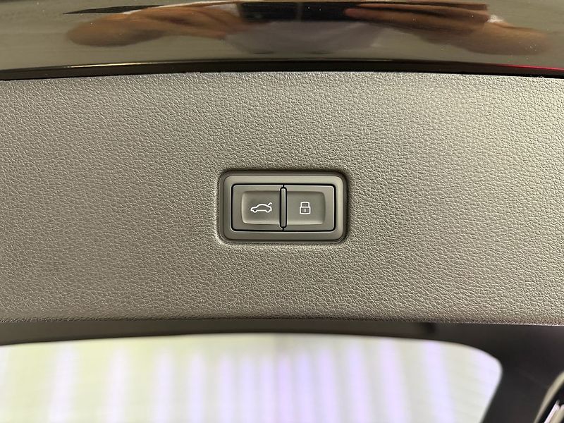 Audi Q8 50 TDI QUATTRO, S-LINE, MASÁŽE - fotka 32 z 33