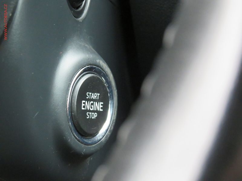 Škoda Octavia (2017) 1.0 TSi, ČR, Style, xenon - fotka 27 z 33