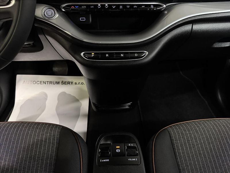 Fiat 500e ELECTRIC DRIVE 70kW ICON - fotka 27 z 38