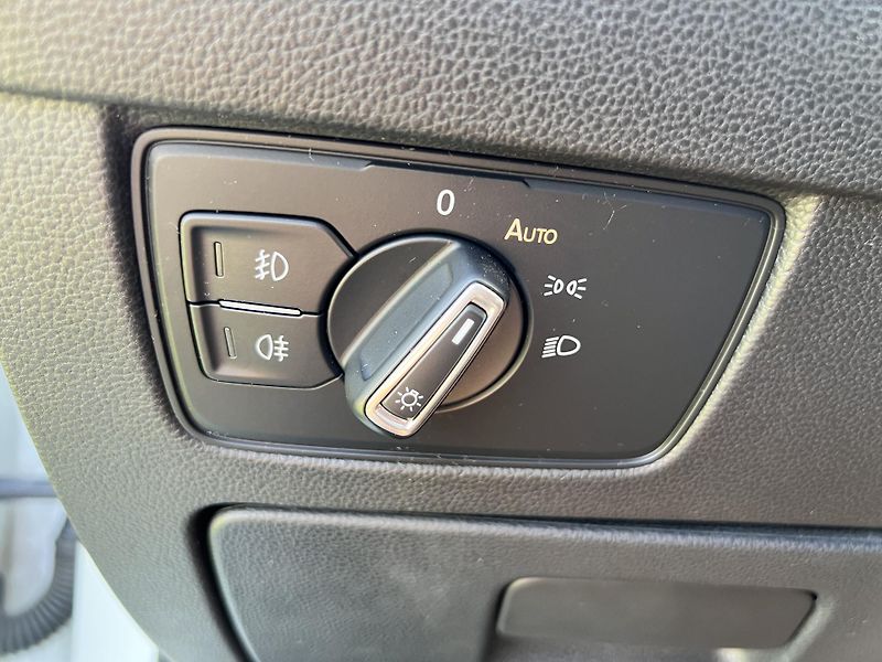Volkswagen Passat 1.4TSI 92KW,NAVI,LED,ALU - fotka 36 z 44