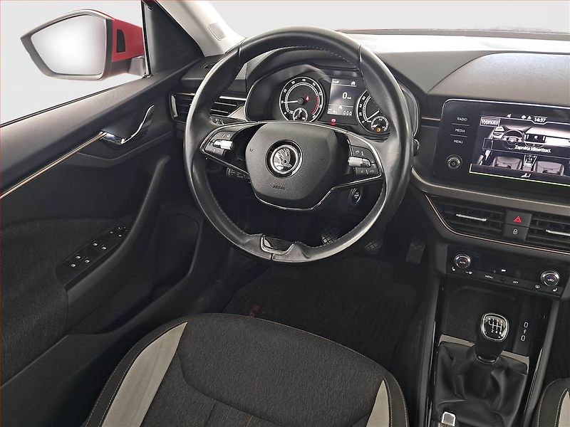 Škoda Kamiq (2021) Style Plus 1.0 TSI - fotka 7 z 19