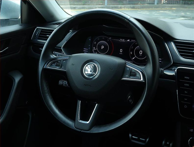 Škoda Superb (2019) Laurin&Klement 2.0 TDI, 4X4 - fotka 29 z 29