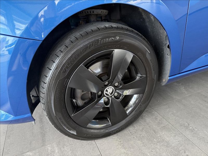 Škoda Fabia 1,2   81KW, STYLE, SERVISKA - fotka 7 z 20
