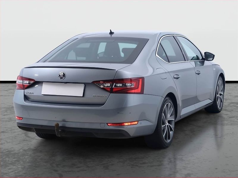 Škoda Superb (2019) Laurin&Klement 2.0 TDI, 4X4 - fotka 5 z 19