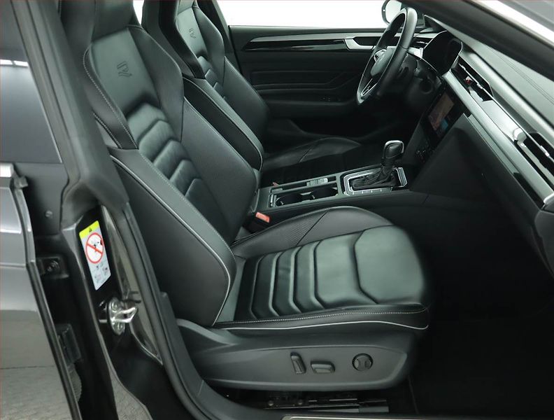 Volkswagen Arteon (2022) R-line 2.0 TDI - fotka 9 z 17