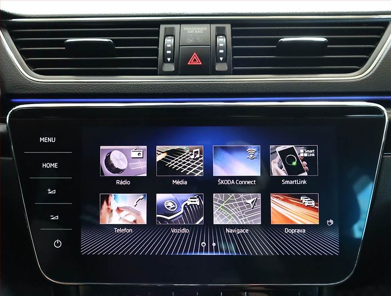 Škoda Superb (2018) Laurin&Klement 2.0 TDI, 4X4 - fotka 18 z 28