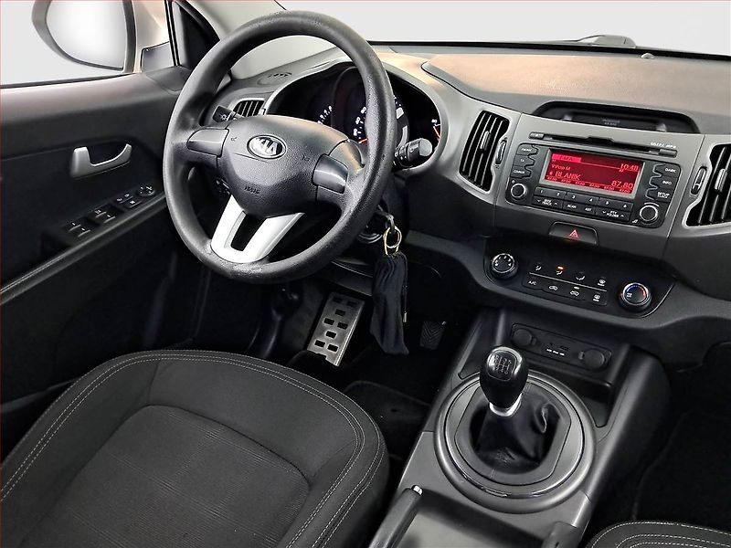 Kia Sportage (2012) 1.6 GDI, Park. senzory - fotka 7 z 17