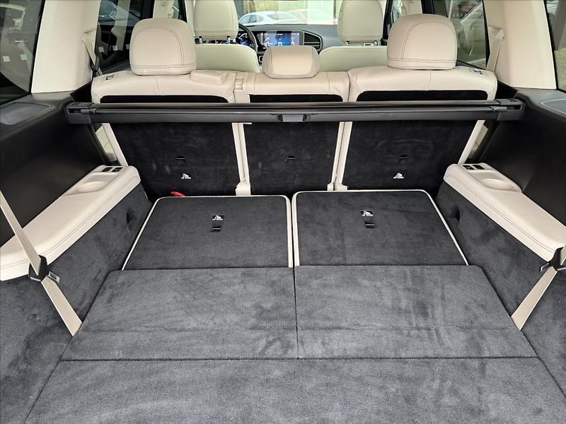 Mercedes-Benz GLS 450 4MATIC*AMG*MASÁŽE - fotka 39 z 46