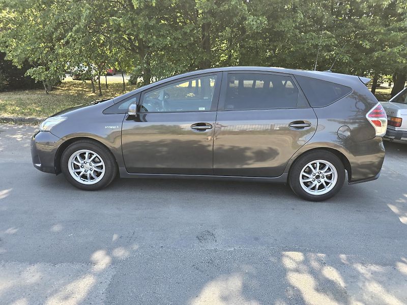 Toyota Prius (2018) Toyota Prius plus 2018 Hybrid  - fotka 15 z 18