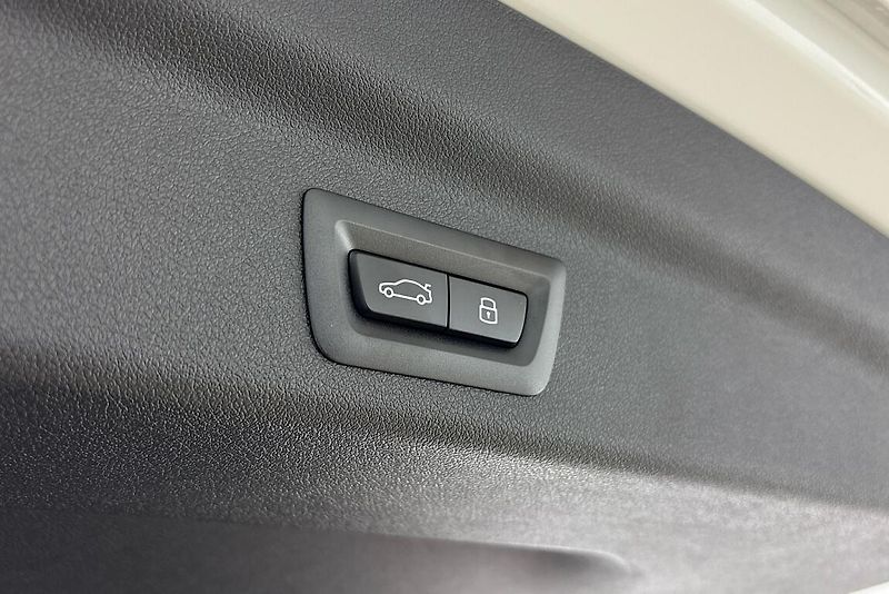BMW X1 xDrive20d - fotka 10 z 25