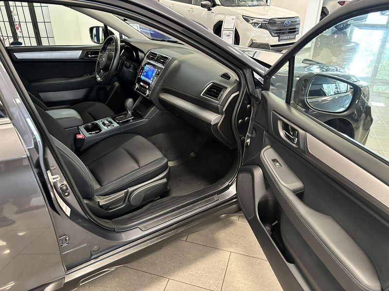 Subaru Outback 2.5i Active ES Lineartronic - fotka 10 z 41