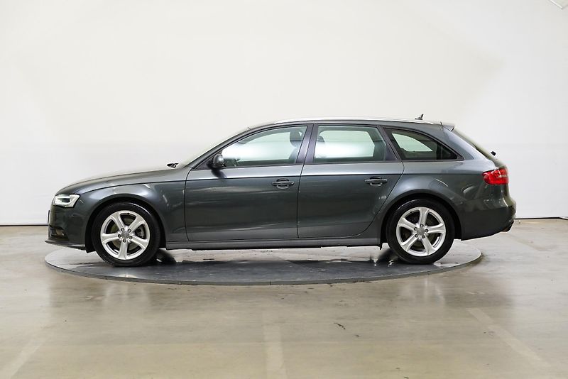 Audi A4 - fotka 3 z 27