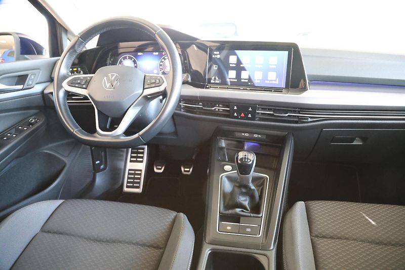 Volkswagen Golf Variant (2023) 2.0TDI LED Navi Tažné Display - fotka 23 z 39