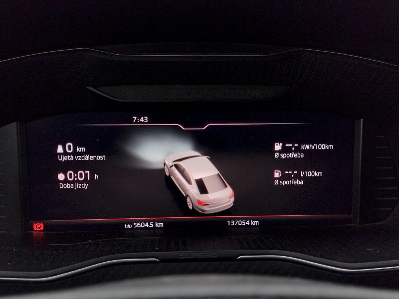 Škoda Superb (2020) iV 1,4 Tsi 150 Kw SportLine DS - fotka 7 z 37