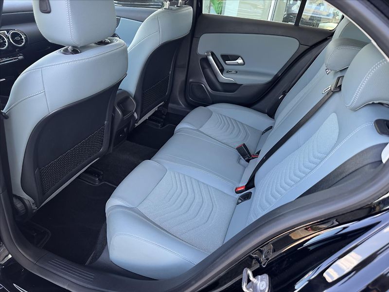 Mercedes-Benz Třídy A 200d Progressive - fotka 18 z 26