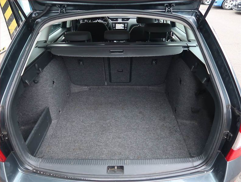 Škoda Octavia (2015) Ambition Plus 1.6 TDI, Automat - fotka 14 z 18