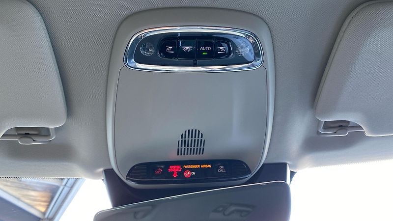Volvo XC90 INSCRIPTION, B5 AWD, 173+10 kW - fotka 28 z 33