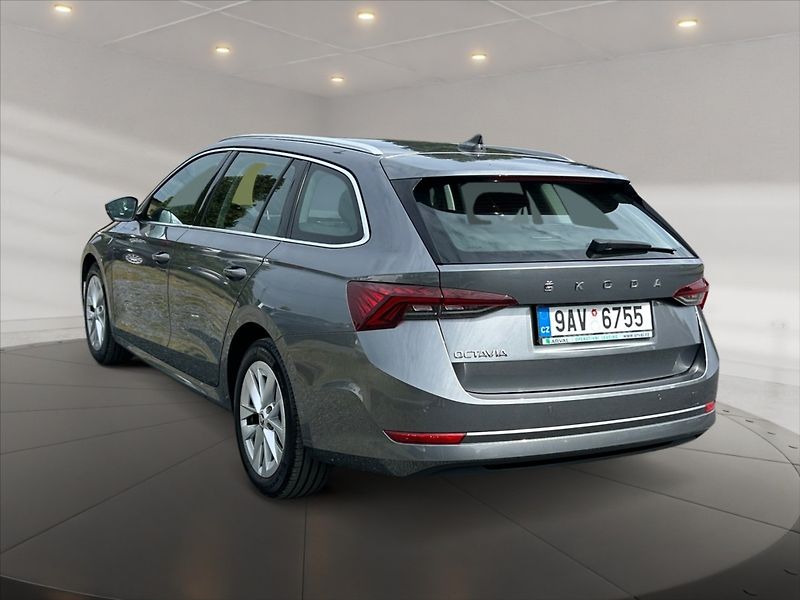 Škoda Octavia 1,5 TSI 110 Style - fotka 4 z 11