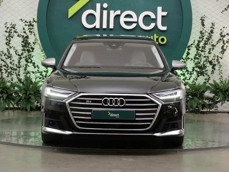 Audi S8 - fotka 4 z 30