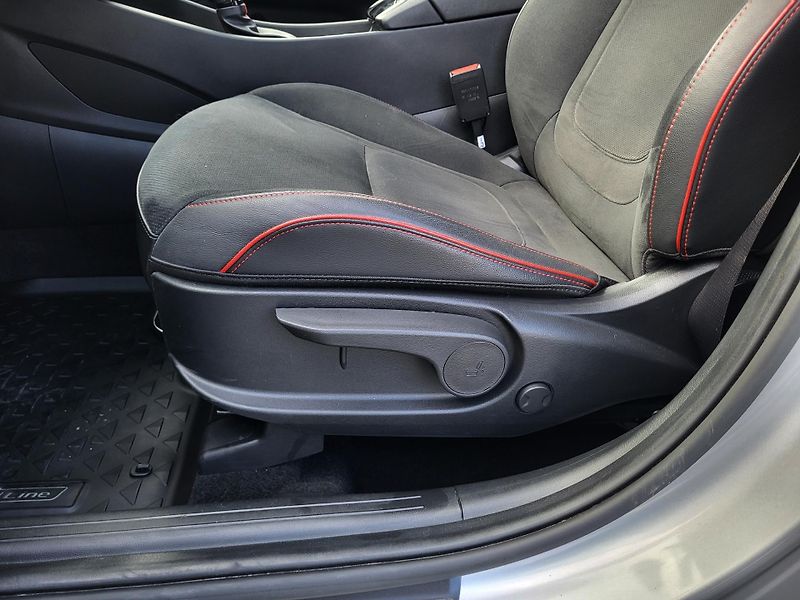 Hyundai Tucson 1.6 T-GDI mHEV 118kW 4x4 SMART - fotka 25 z 41