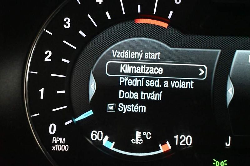 Ford S-MAX (2021) 2.0 7 Míst LED Tažné TITANIUM - fotka 30 z 34