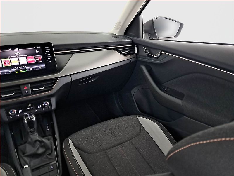 Škoda Scala (2023) 1.5 TSI - fotka 8 z 21