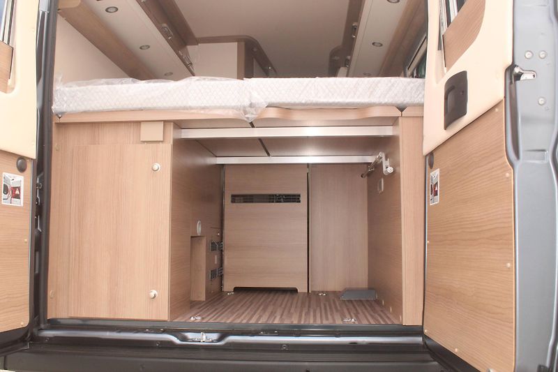 Malibu (2025) Van 640 LE First Class - fotka 5 z 54