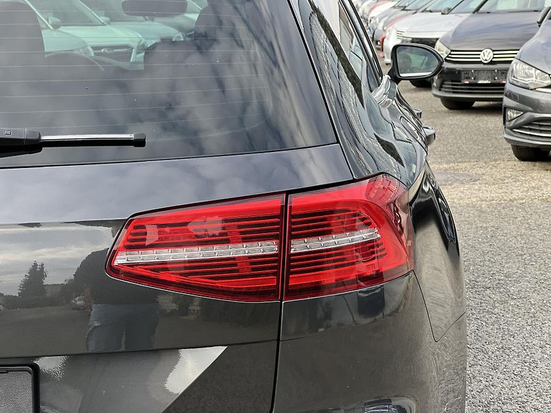 Volkswagen Passat 1.4TSi 110kw DSG NAVI KAMERA - fotka 45 z 45