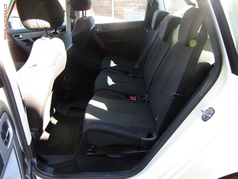 Citroën C4 Picasso (2011) 1.6VTi, Attraction, tempo - fotka 10 z 20