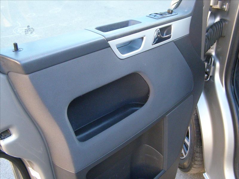 Volkswagen Multivan 2,0   2xsoupacky 180 PS - fotka 16 z 41