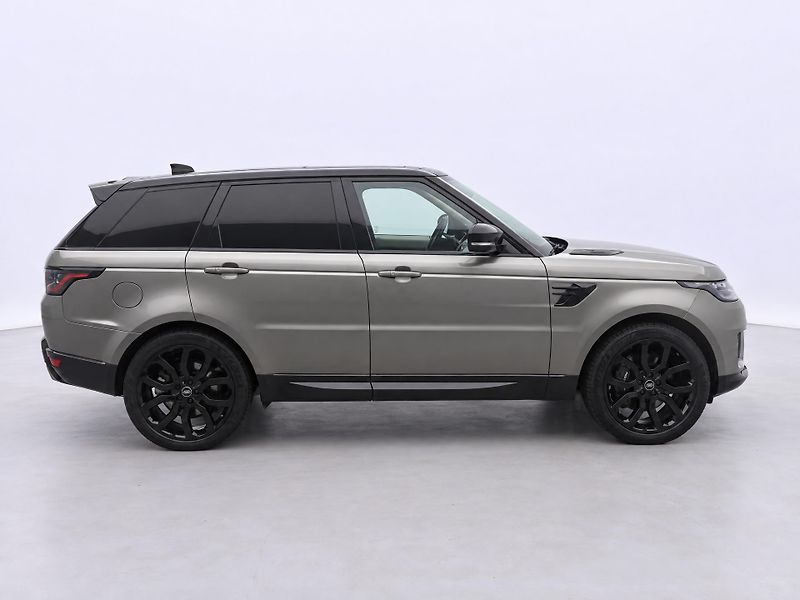 Land Rover Range Rover 3,0 D300 221kW Aut. 4x4 CZ - fotka 8 z 28