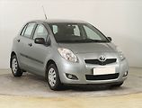Toyota Yaris (2010) 1.0 VVT-i, ČR,1.maj - náhled 1