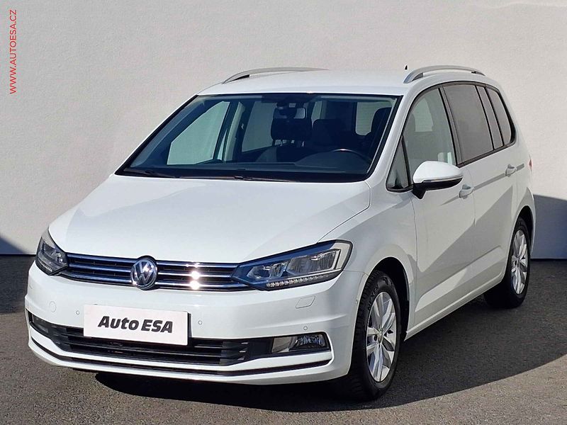 Volkswagen Touran (2016) 1.6 TDi, Comfortline, LED - fotka 3 z 18