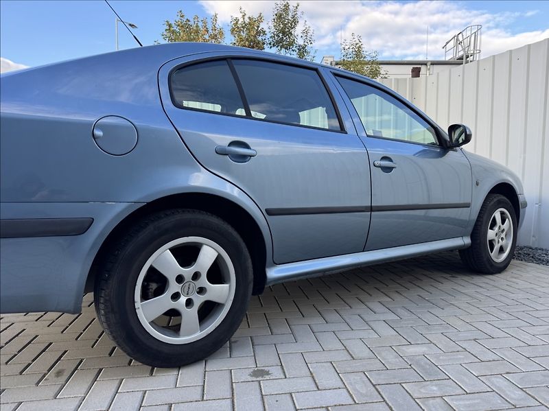 Škoda Octavia 1,9 TDI TOUR TRUMF původ ČR - fotka 17 z 50