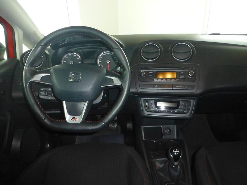 Seat Ibiza (2015) 1,2TSI*FR!!*XENON*PO ROZVODECH - fotka 16 z 25