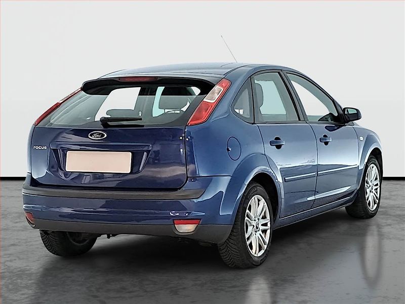 Ford Focus (2007) 1.6 16V, slušný stav - fotka 5 z 17