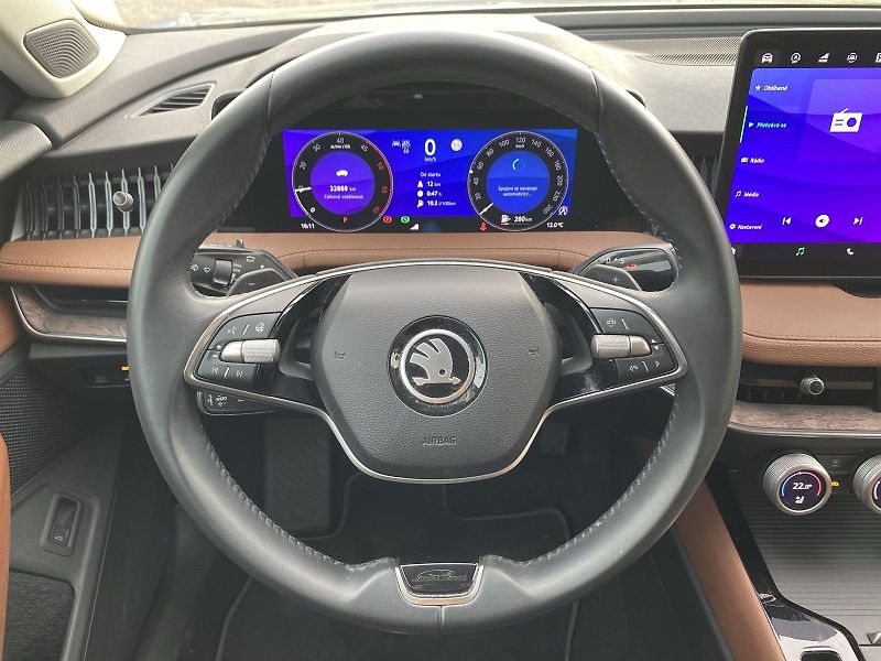 Škoda Superb (2024) Combi 2.0 TDI DSG L&K - fotka 6 z 42