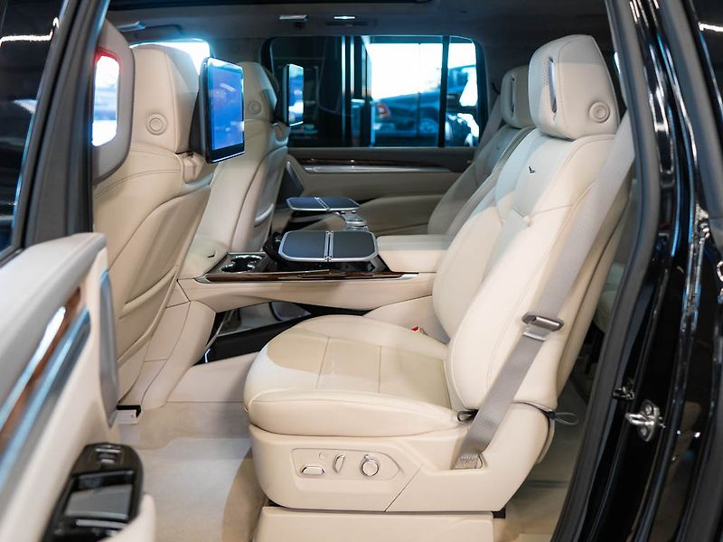 Cadillac Escalade (2026) 6.2 ESV Sport Platinum 2026 - fotka 42 z 50