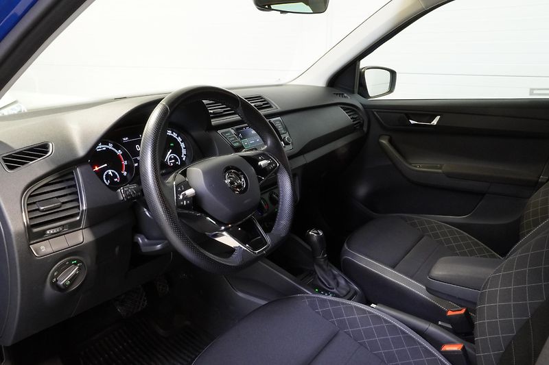 Škoda Fabia 1.0TSI 70kW,DSG,TOUR,ČR,1.MAJ - fotka 11 z 29