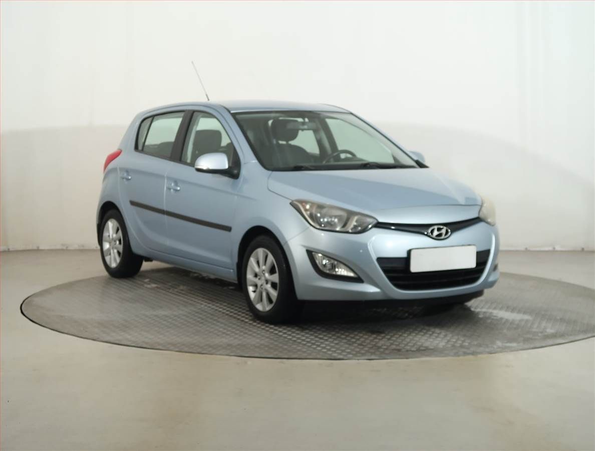 Hyundai i20 1.2, ČR,1.maj