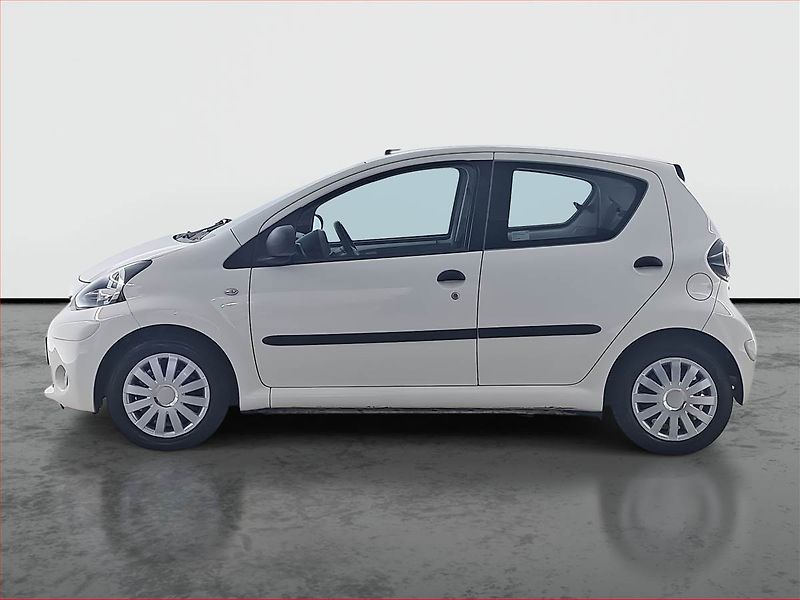 Toyota Aygo (2012) 1.0 VVT-i - fotka 3 z 14
