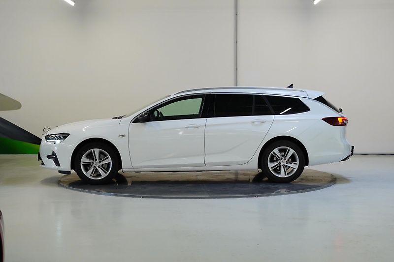 Opel Insignia - fotka 3 z 26